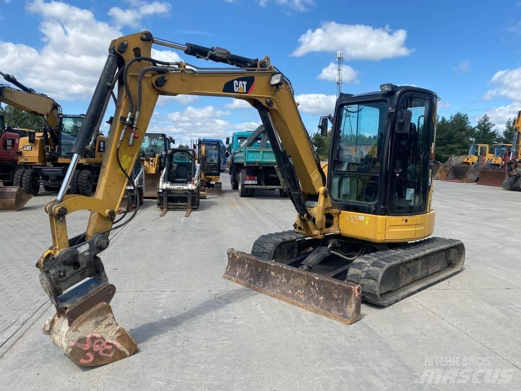 CAT 305 小型挖掘机