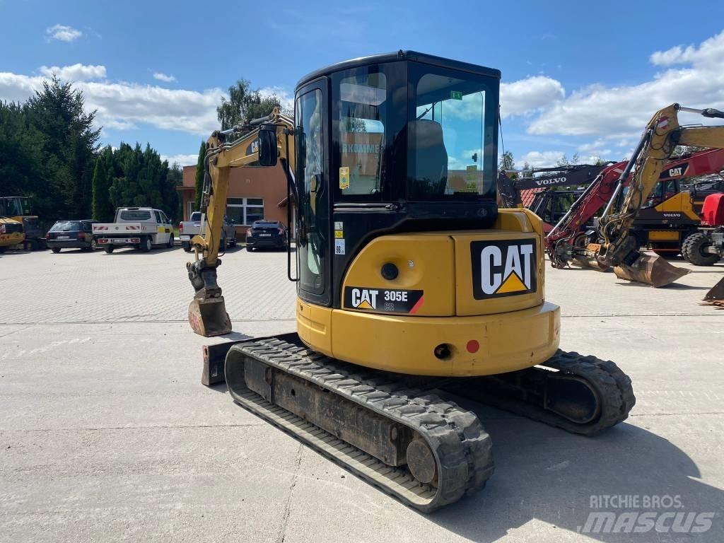 CAT 305 小型挖掘机