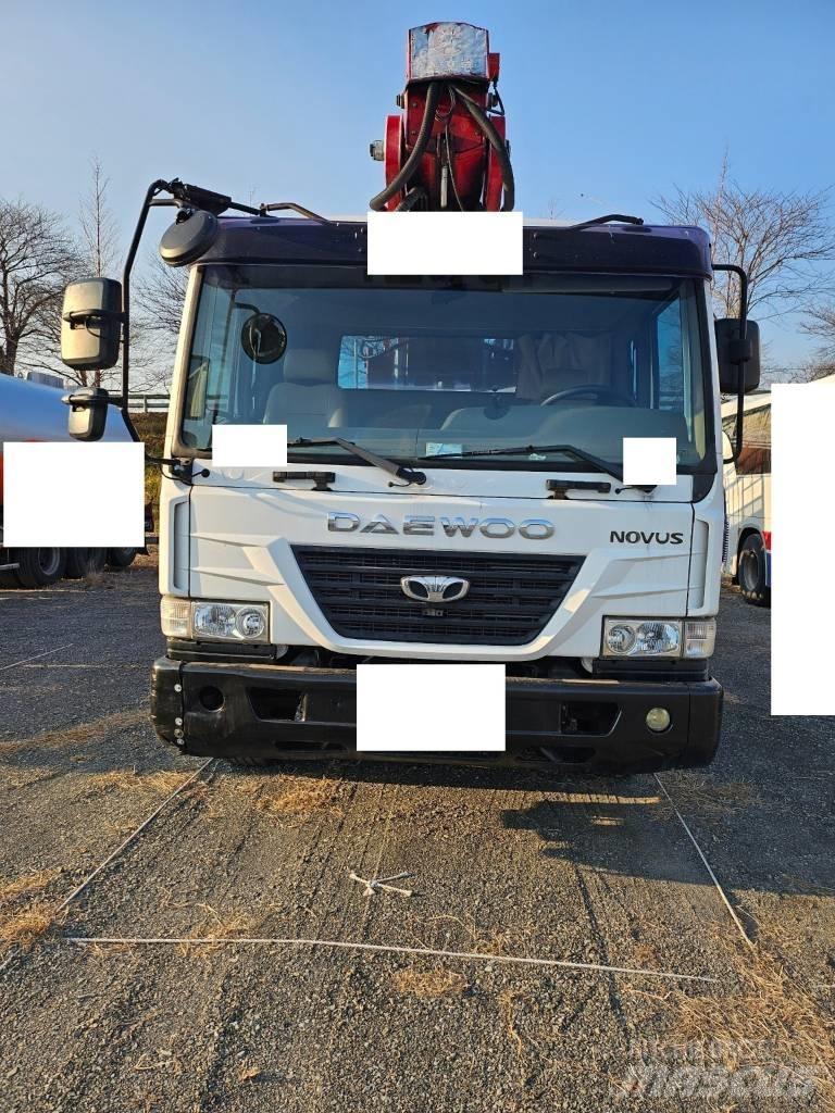 Horyong SKY450 车载式高空作业车