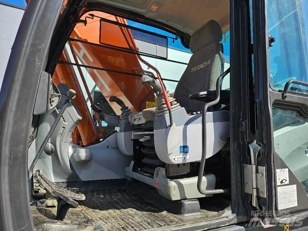 Hitachi ZX 210 LC-5 履带挖掘机