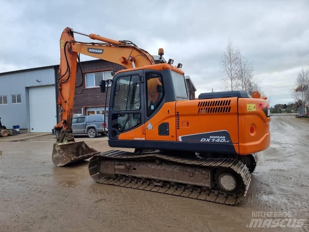 Doosan DX 140 LC 履带挖掘机