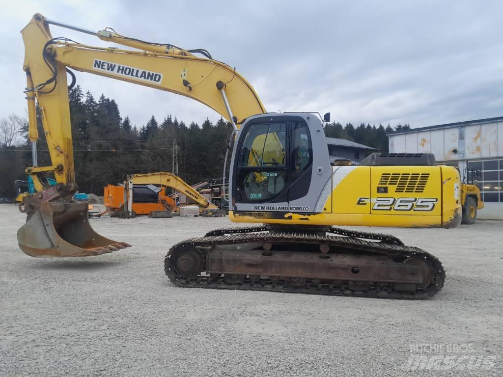 New Holland E 265 履带挖掘机