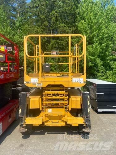 Haulotte C12DX 剪叉式升降机