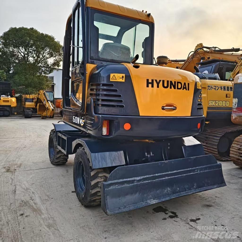 Hyundai 60 W 轮式挖掘机