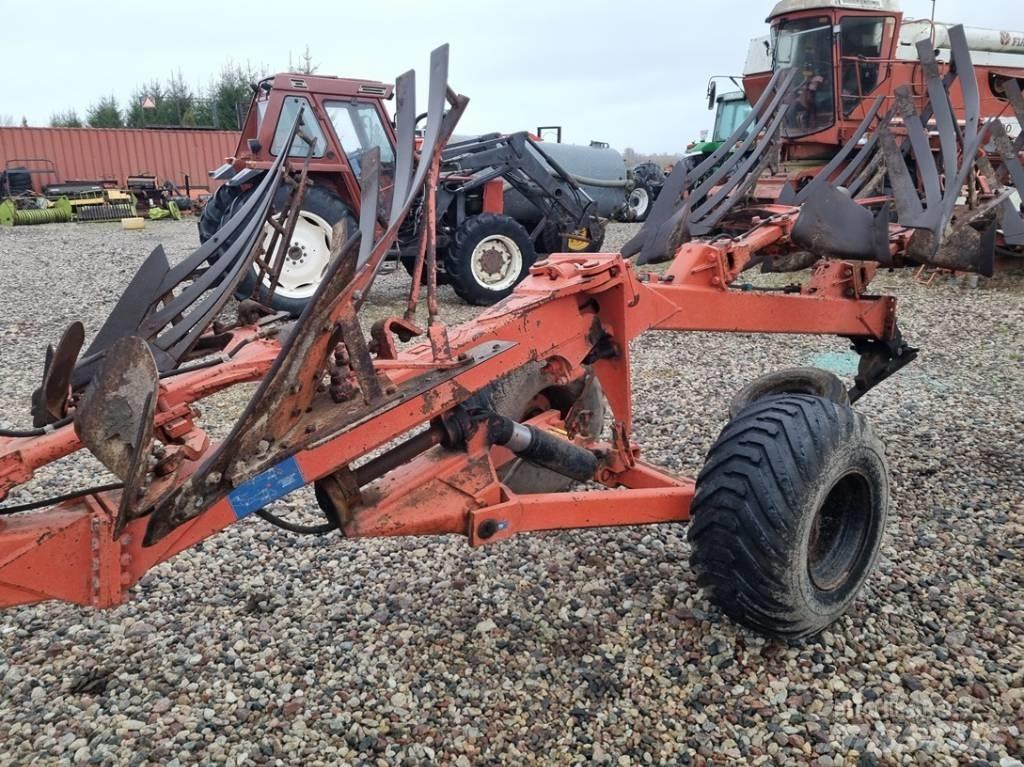 Kuhn Manager 6 双向犁