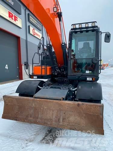 Doosan DX170W-5 轮式挖掘机