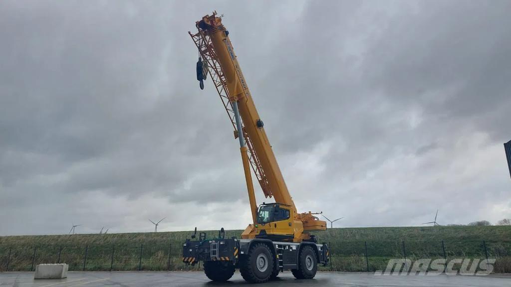 XCMG XCR90_E 越野轮胎起重机︳越野吊︳越野起重机︳移动式起重机