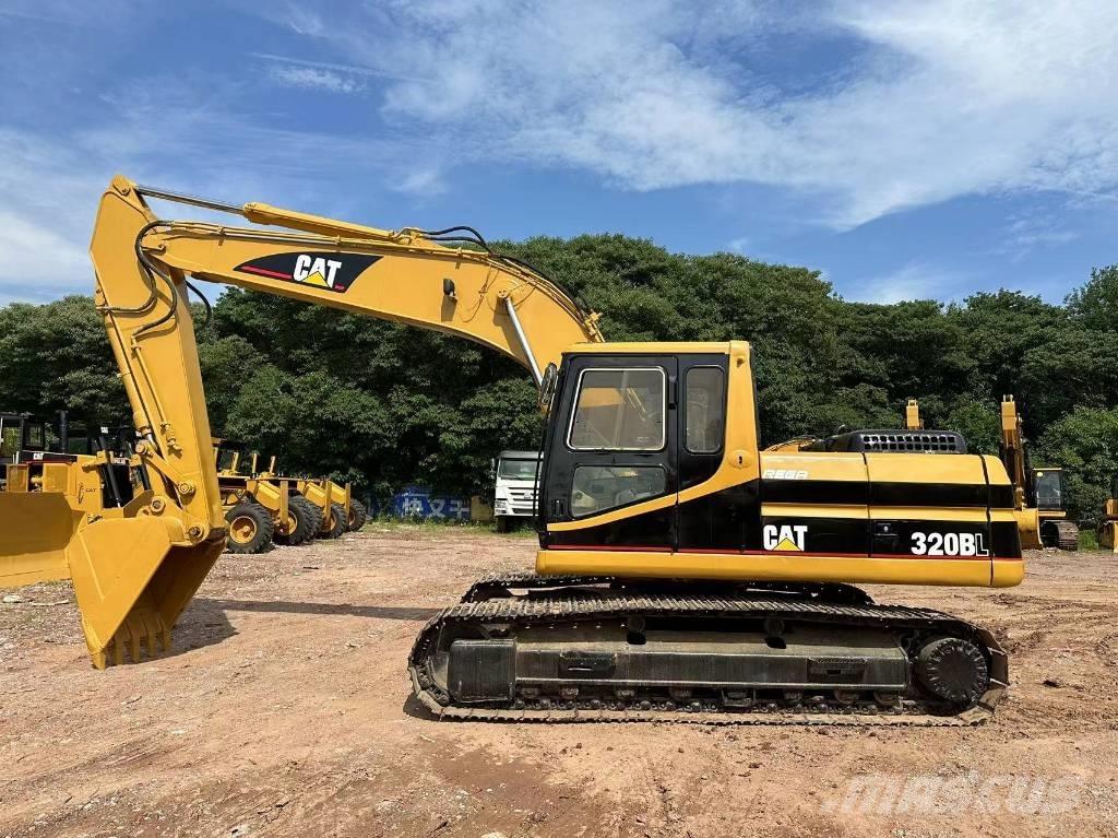 CAT 320BL 履带挖掘机