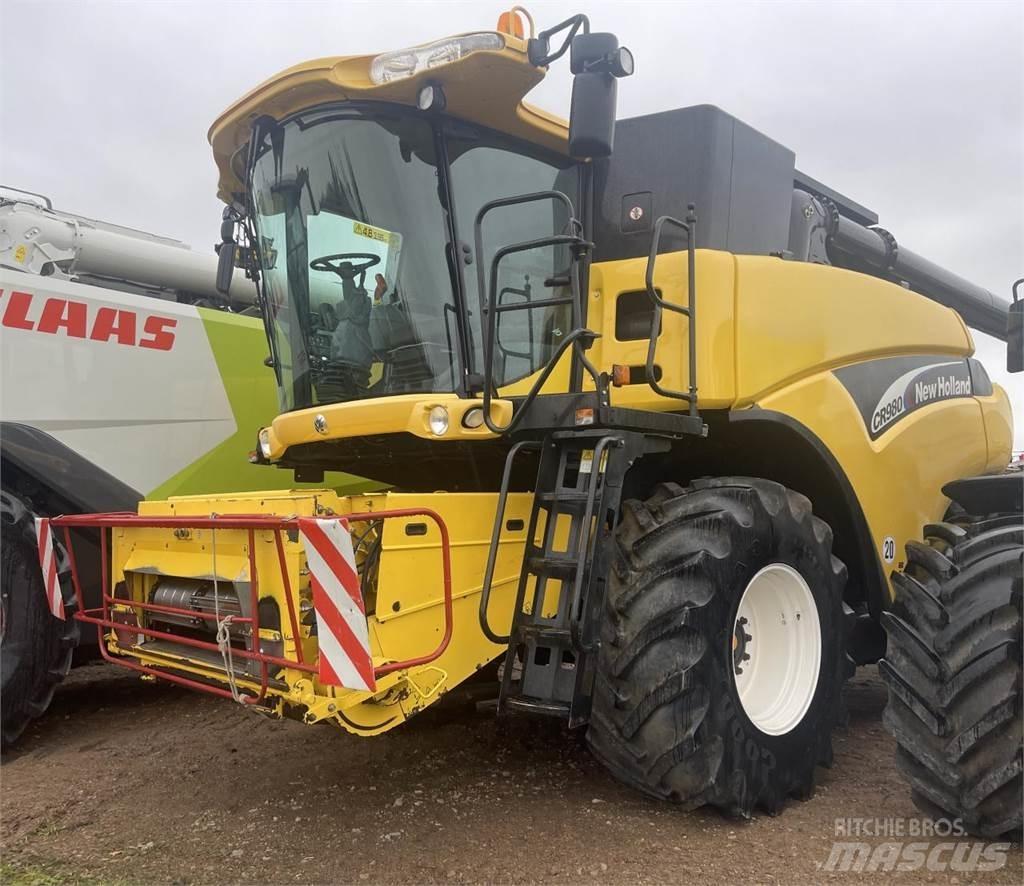 New Holland CR 980 联合收割机