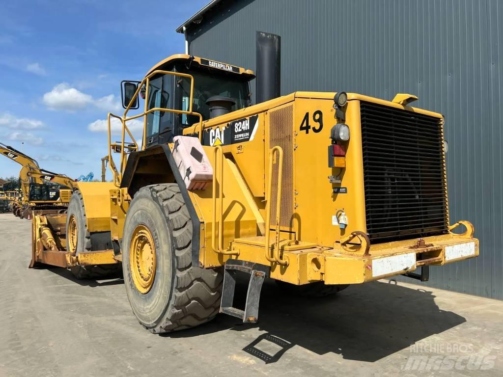 CAT 824H 轮式推土机