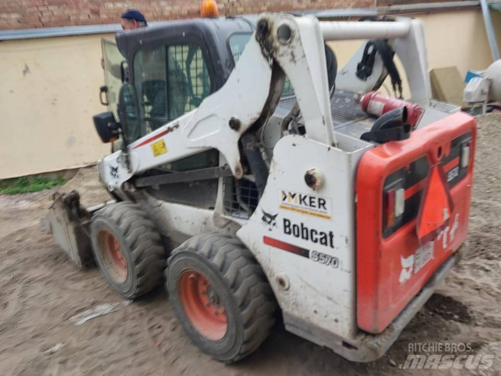 Bobcat S 570 滑移装载机