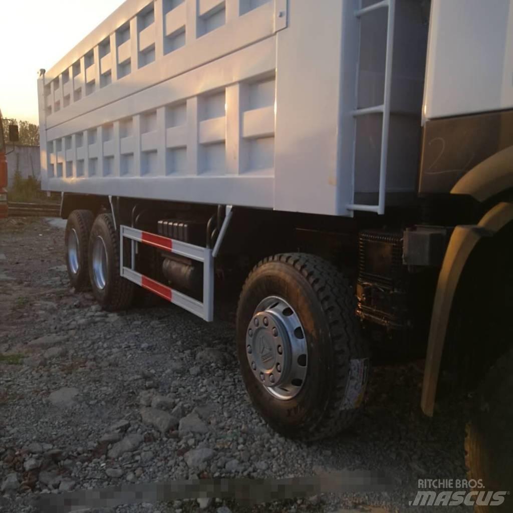 Howo 375 8x4 自卸式货车