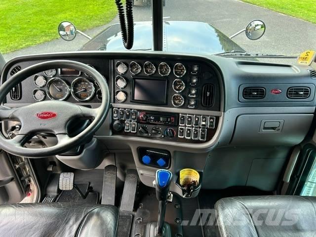 Peterbilt 389 牵引车