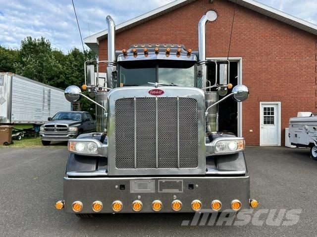 Peterbilt 389 牵引车
