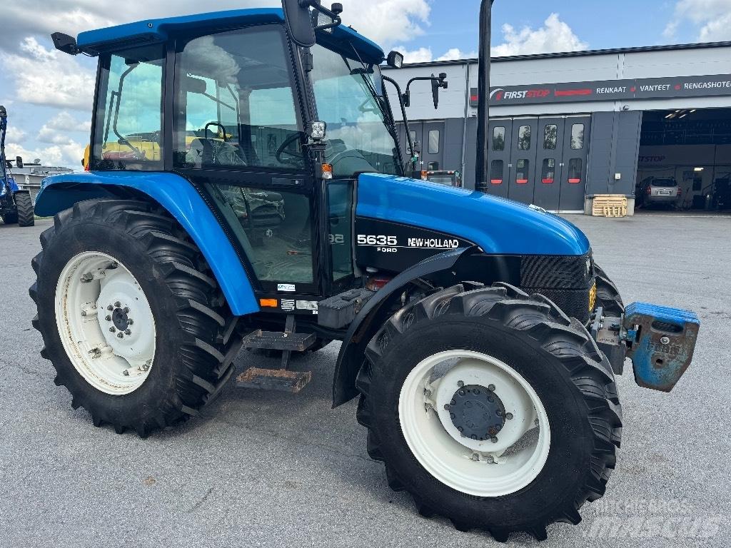 New Holland 5635 拖拉机/农用车