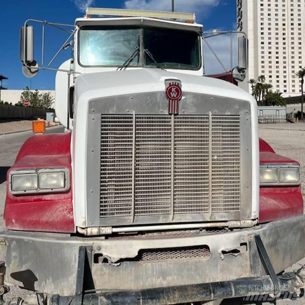 Kenworth T 800 水罐车