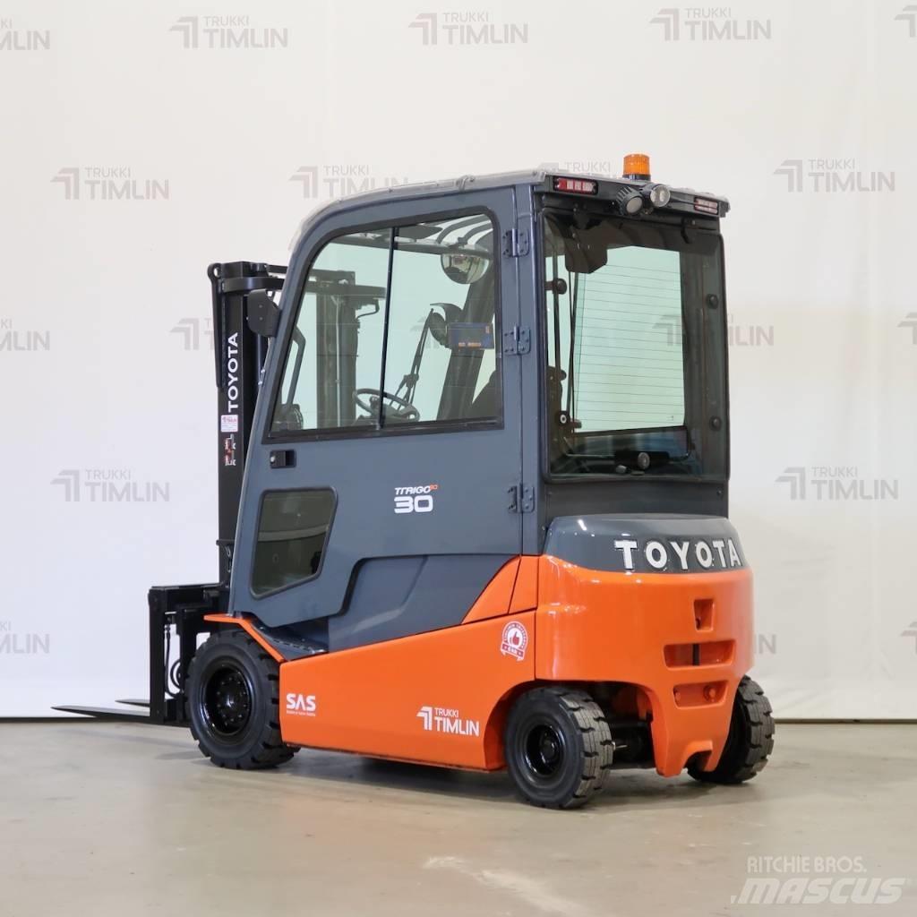 Toyota 8FBMT30 电动叉车