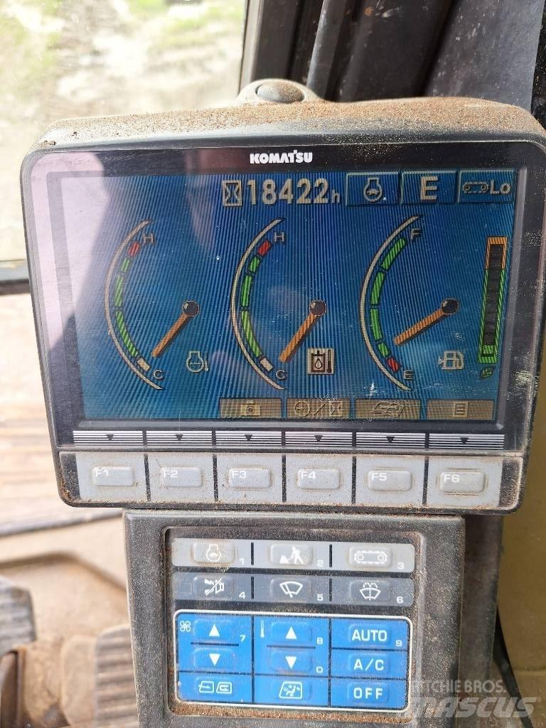Komatsu PC 210 LC-8K 履带挖掘机