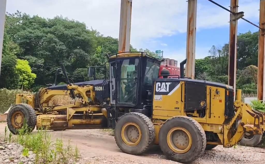 CAT 160 M 平地机/推土机