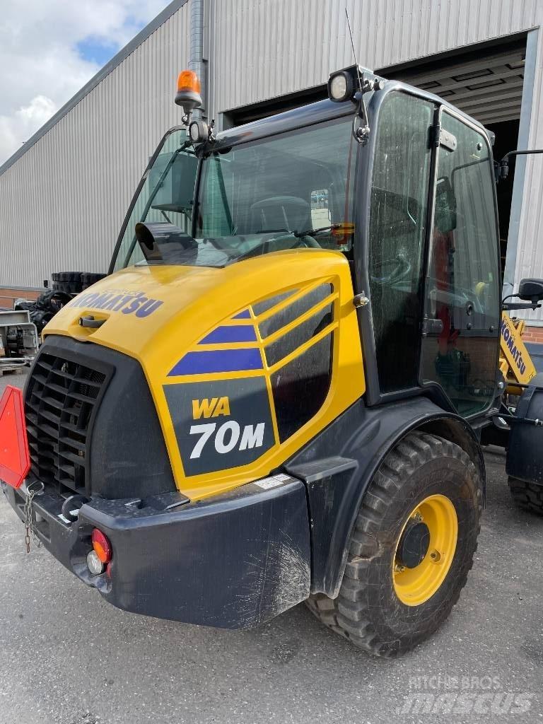 Komatsu WA 70 轮式装载机