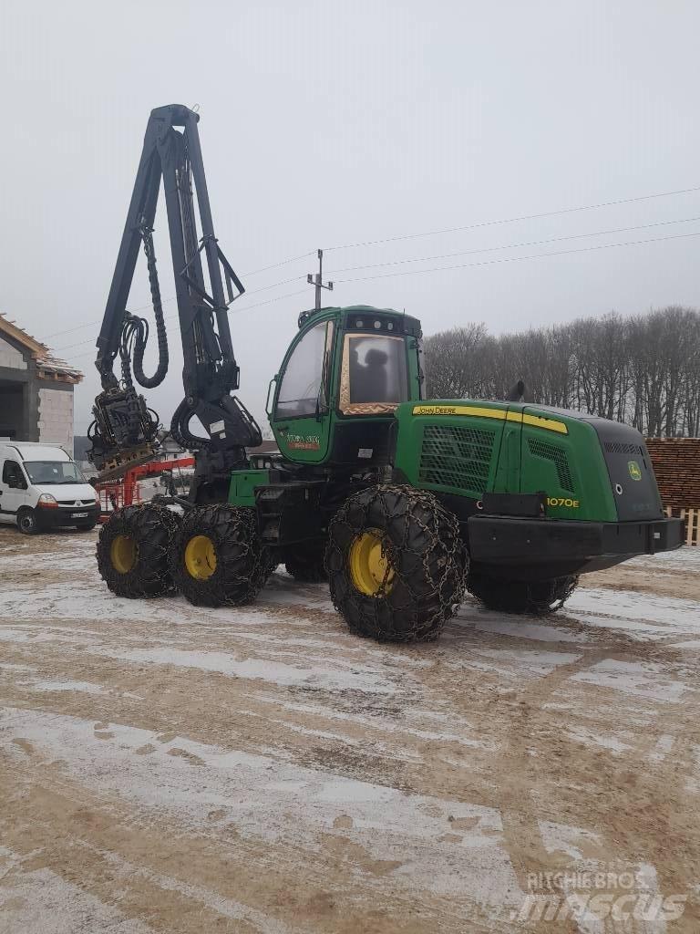 John Deere 1070 E 收割机