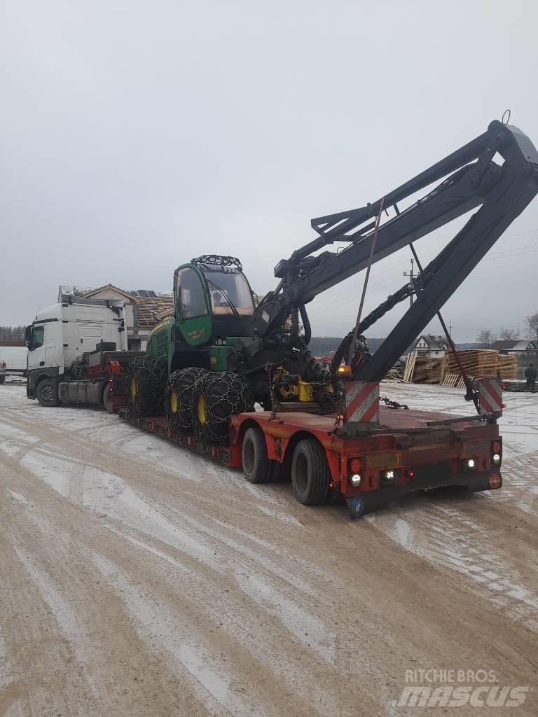John Deere 1070 E 收割机