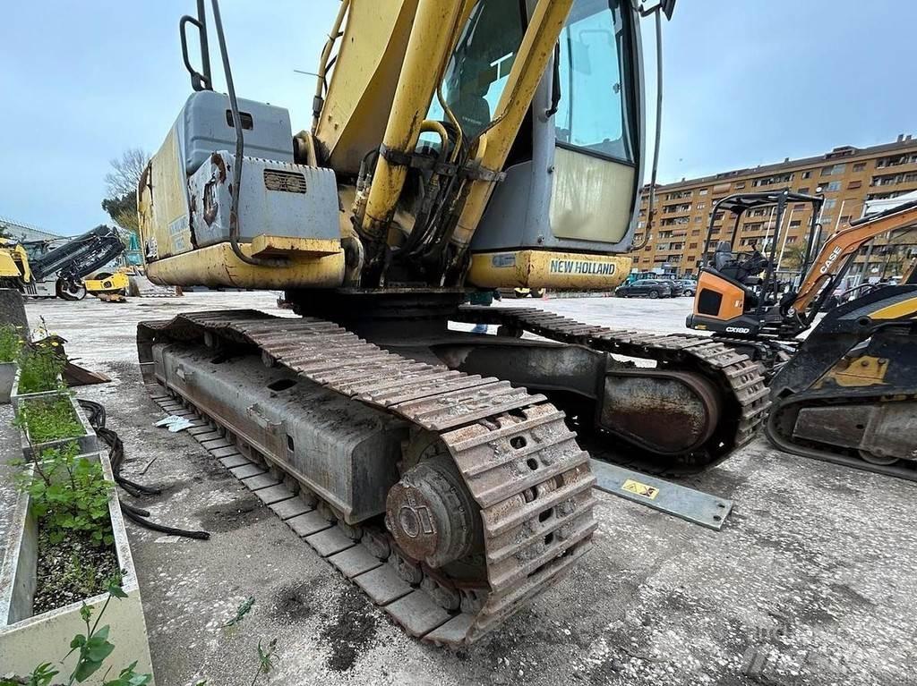 New Holland E215B 特种挖掘机