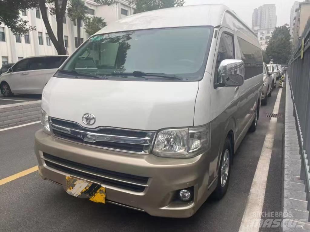 Toyota Coaster 公路客运汽车