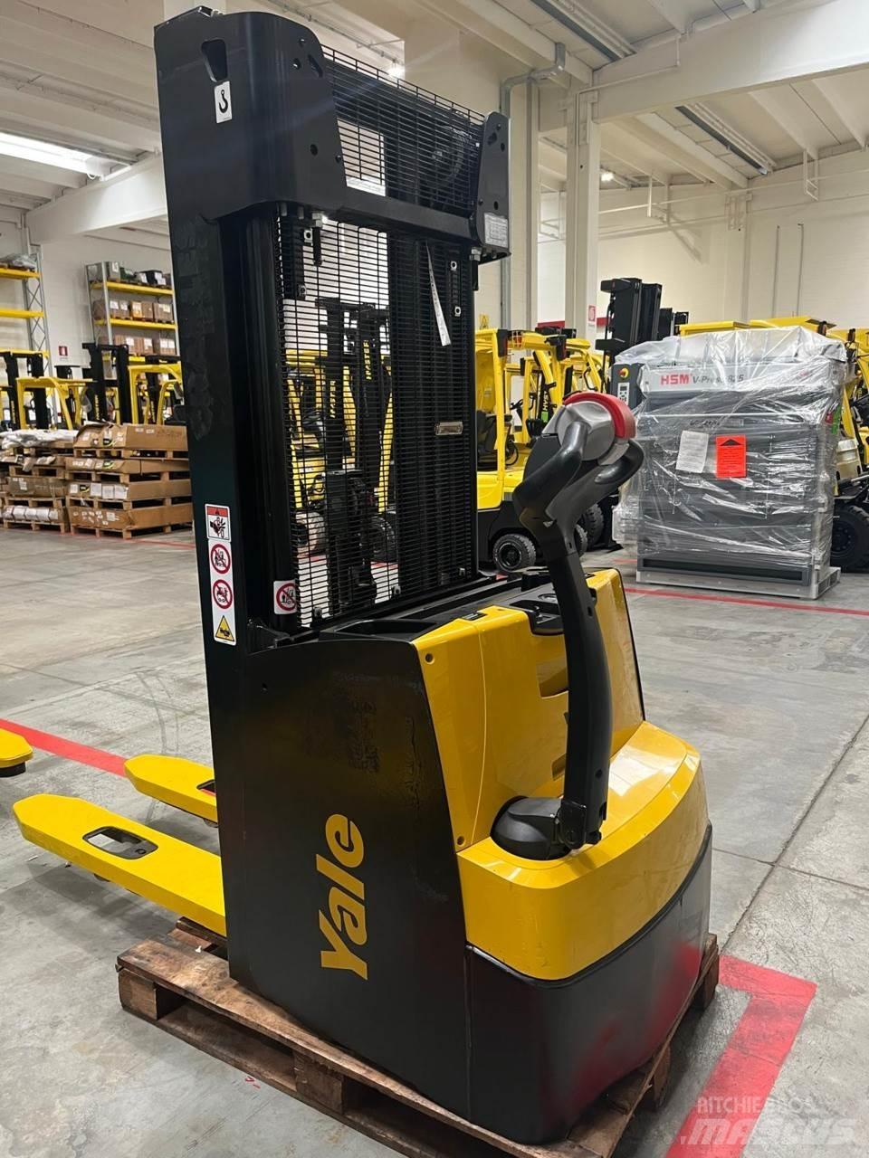 Yale MS12 手推堆垛车