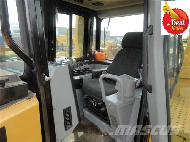 CAT D 8 R 履带式推土机