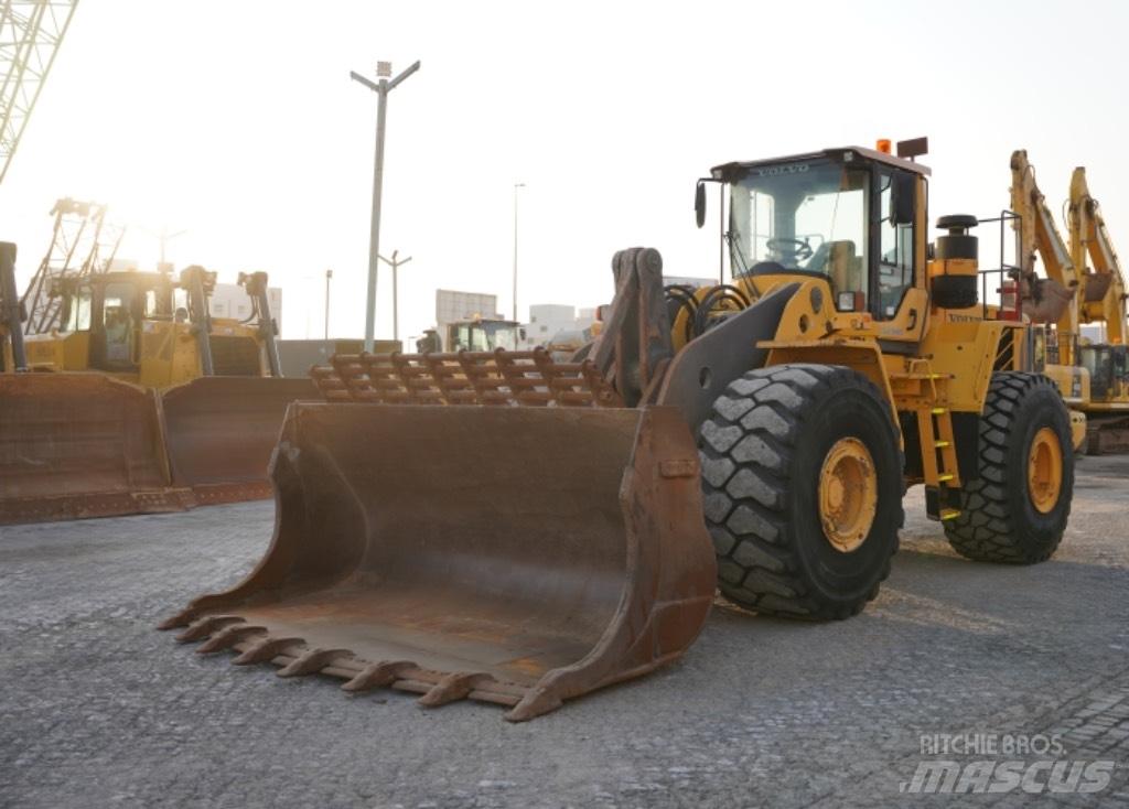 Volvo L220 F 轮式装载机