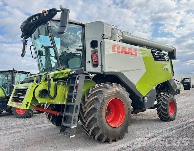 CLAAS TRION 530 联合收割机