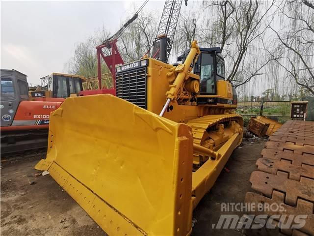 Komatsu D155A 履带式推土机