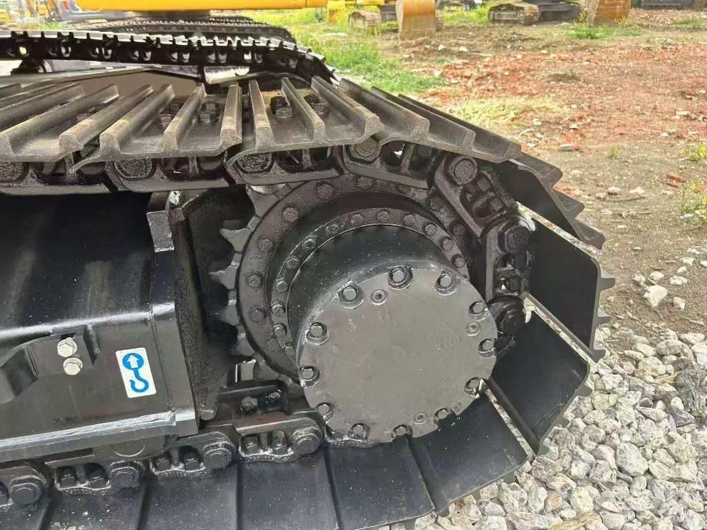 Hitachi ZX 200 履带挖掘机