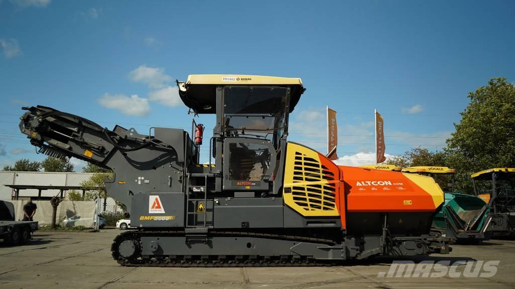 Bomag BMF 2500 S 沥青摊铺机