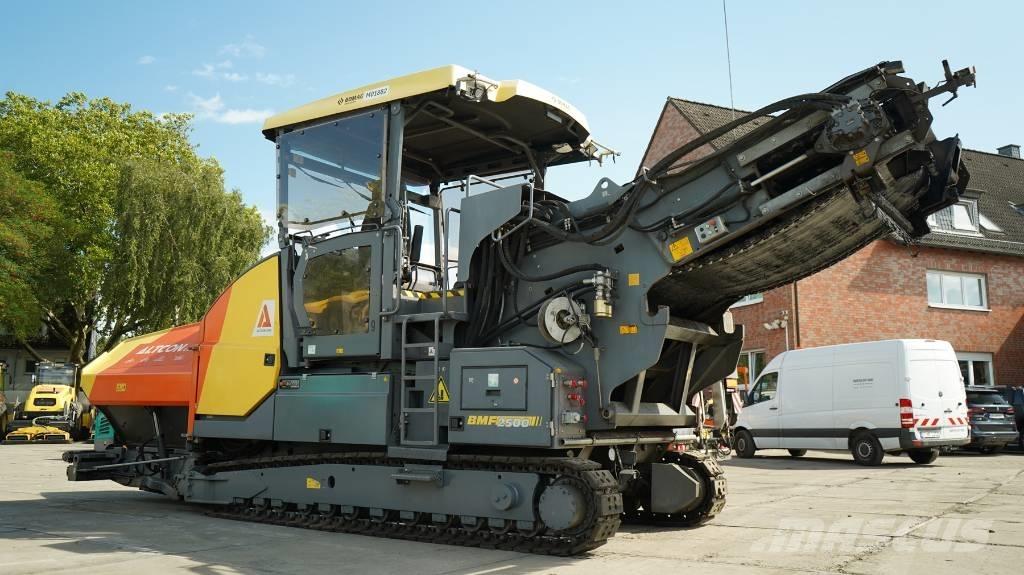 Bomag BMF 2500 S 沥青摊铺机