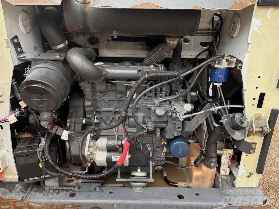 Bobcat S 530 滑移装载机