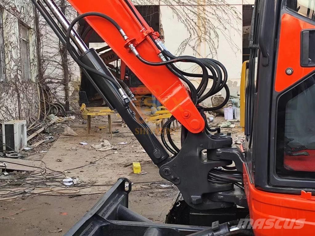 Kubota KX 155 小型挖掘机