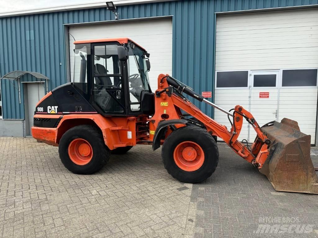 CAT 908 轮式装载机