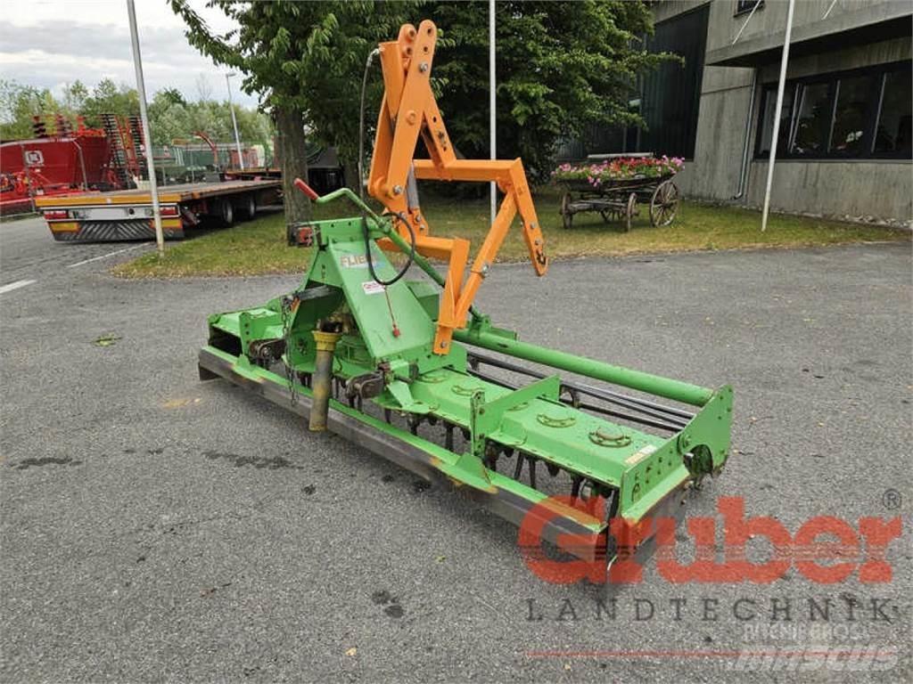 Fliegl S 3000 动力旋转耙