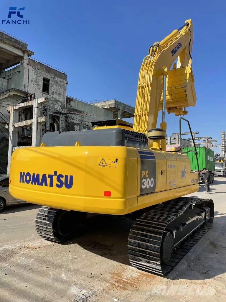 Komatsu PC 300 履带挖掘机