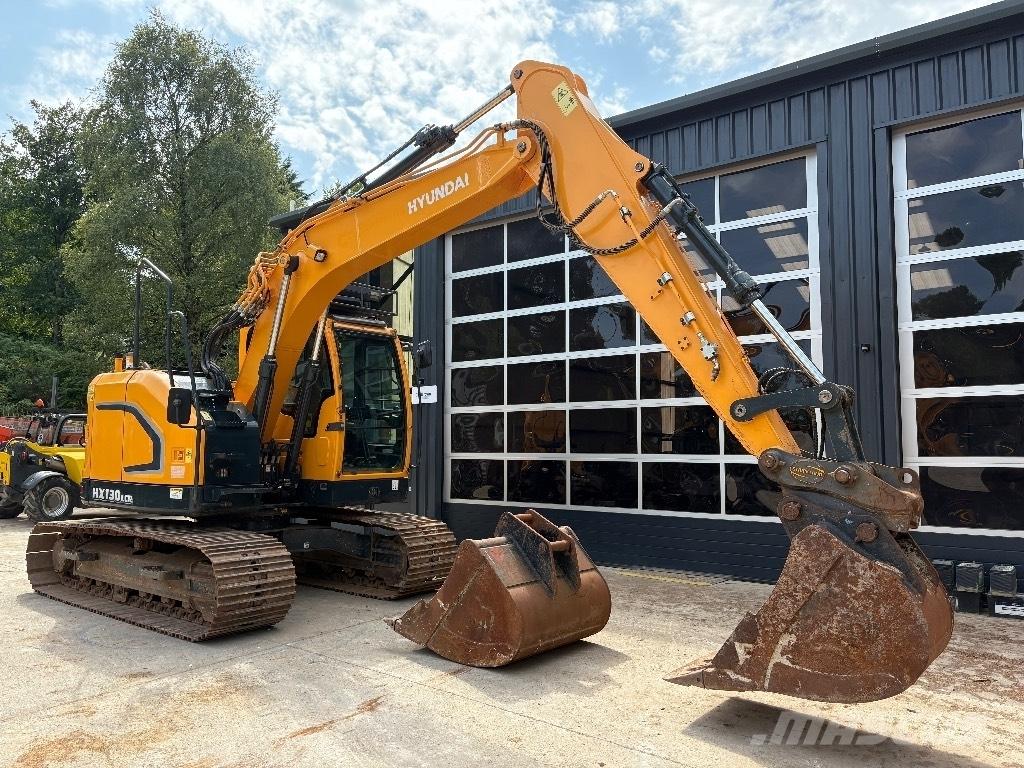 Hyundai HX 130 履带挖掘机