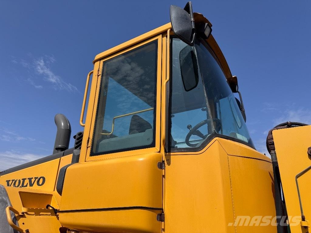 Volvo L 120 E 轮式装载机