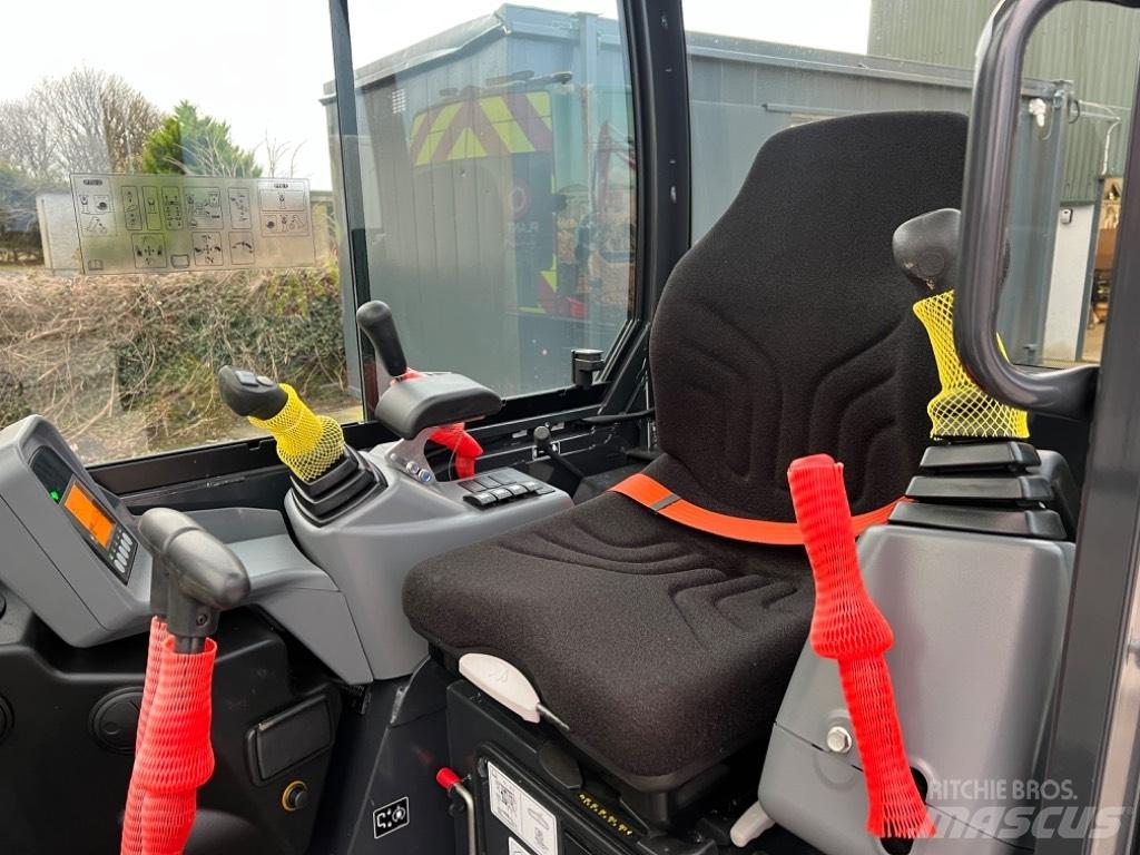 Yanmar SV 22 小型挖掘机