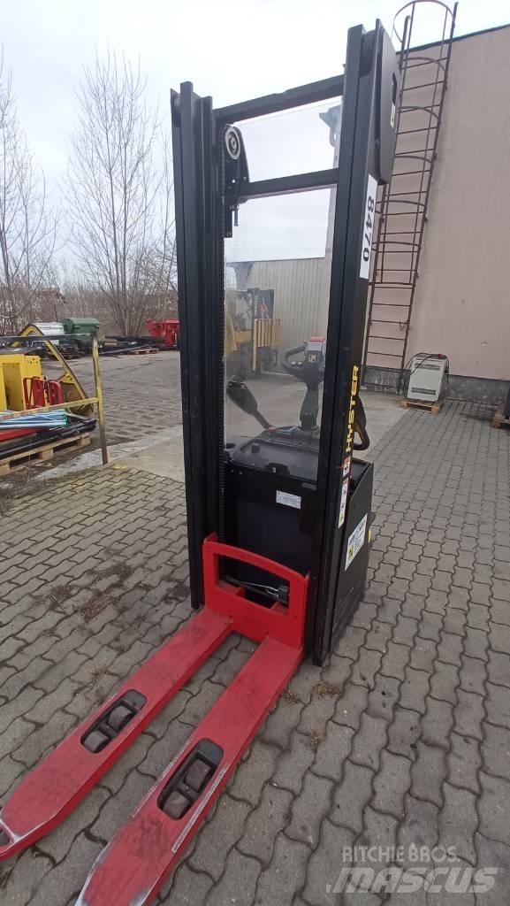 Hyster S1.4S 手推堆垛车