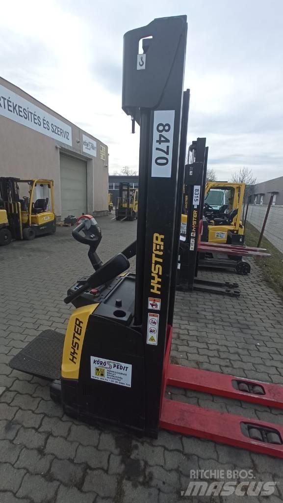 Hyster S1.4S 手推堆垛车