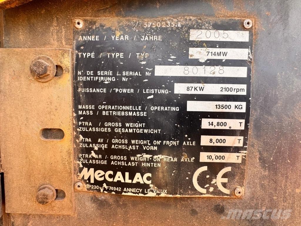 Mecalac 714 MW 轮式挖掘机