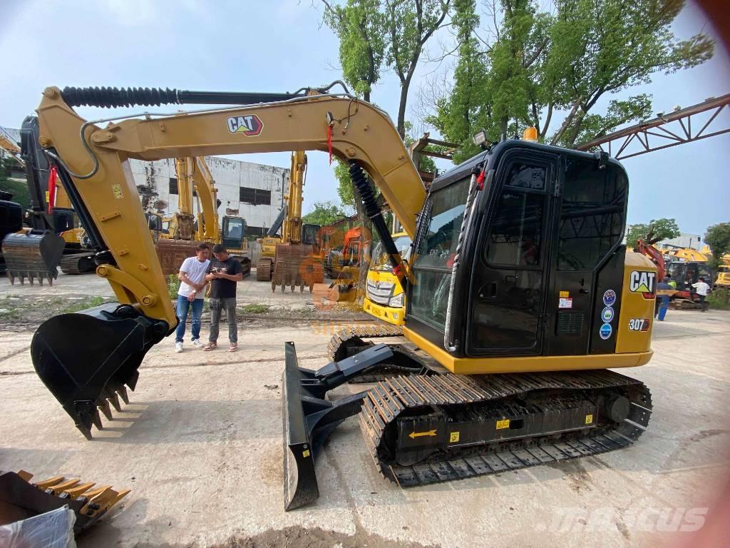 CAT 307 E 中型挖掘机