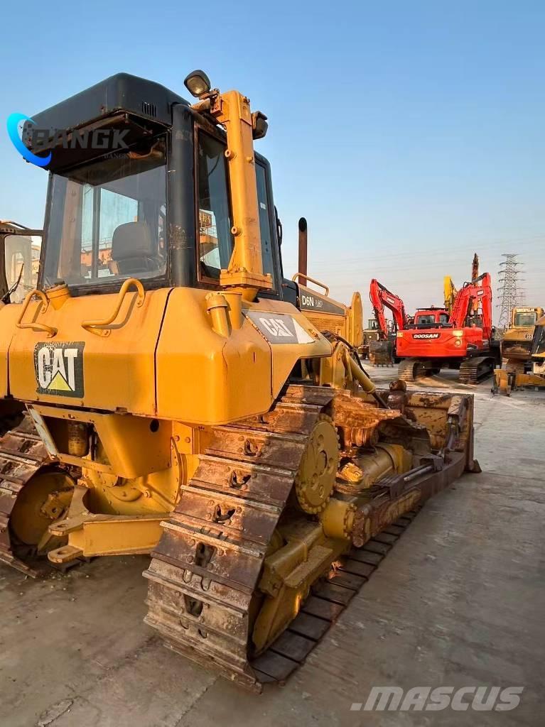 CAT D 6 N 履带式推土机