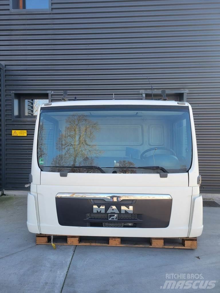 MAN TGM - Day cab 驾驶室与内部